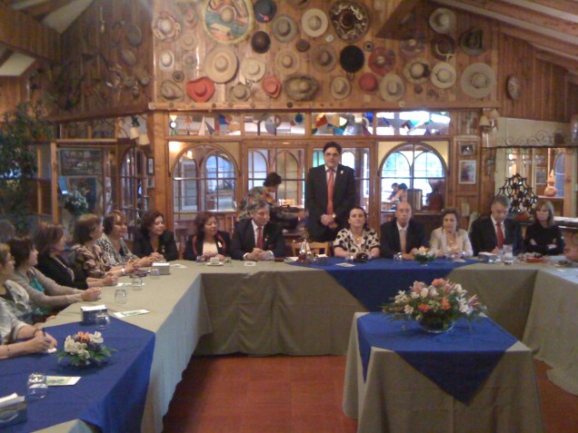 Sonia Garay, Sonia Cancino, GD Jorge Vega, Gonzalo Fontanés, Alejandra Fontanés, PGD Miguel Tapia, Eugenia Bravo, EGD 4420 Fernando Dias y Sonia Roncon