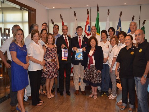 O Rotary Club Guarujá Vicente de Carvalho esteve presente na recepção preparada pelo Rotary Club Santos para a Comitiva do Chile, do Intercâmbio da Amizade, Chefiada por Jorge G. Vega Diaz, Governador do Distrito 4320, Val Paraiso, Chile.