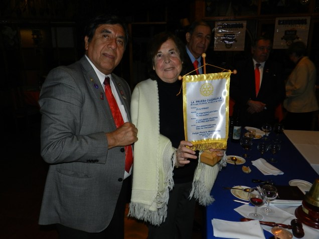 GD Felipe entrga Prueba Cuadruple a Oriana Díaz