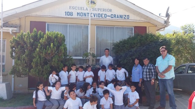 Niño Escuela Montevideo, Director Fernando Vargas, Profesora Veronica Ghiorzi, Asistente Margarita Muñoz, Socios RC Quillota Rodrigo Jarufe y Alejandro Godoy. Socios RC Olmué Laura Jara.